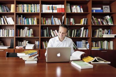 Folli, Guerrieri e Custodi del fuoco: gli abitanti del villaggio danno il titolo a un libro sull’innovazione sociale!